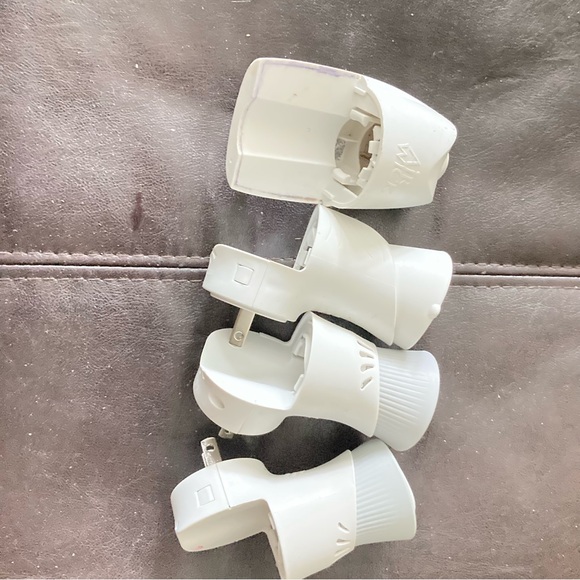 Air wick plug in’s - Picture 1 of 6